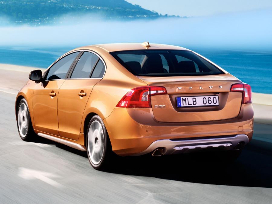  Volvo S60 2010 года  (фото 71 из 226)